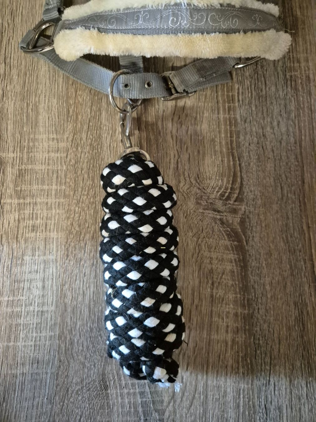 Briglie & Cavezze: Halfter Cob Lammfell – Usato da Meggen venduto da Orrinka20 2