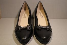 Pumps schwarz, Gr. 6,5 von Caprice (NEU)