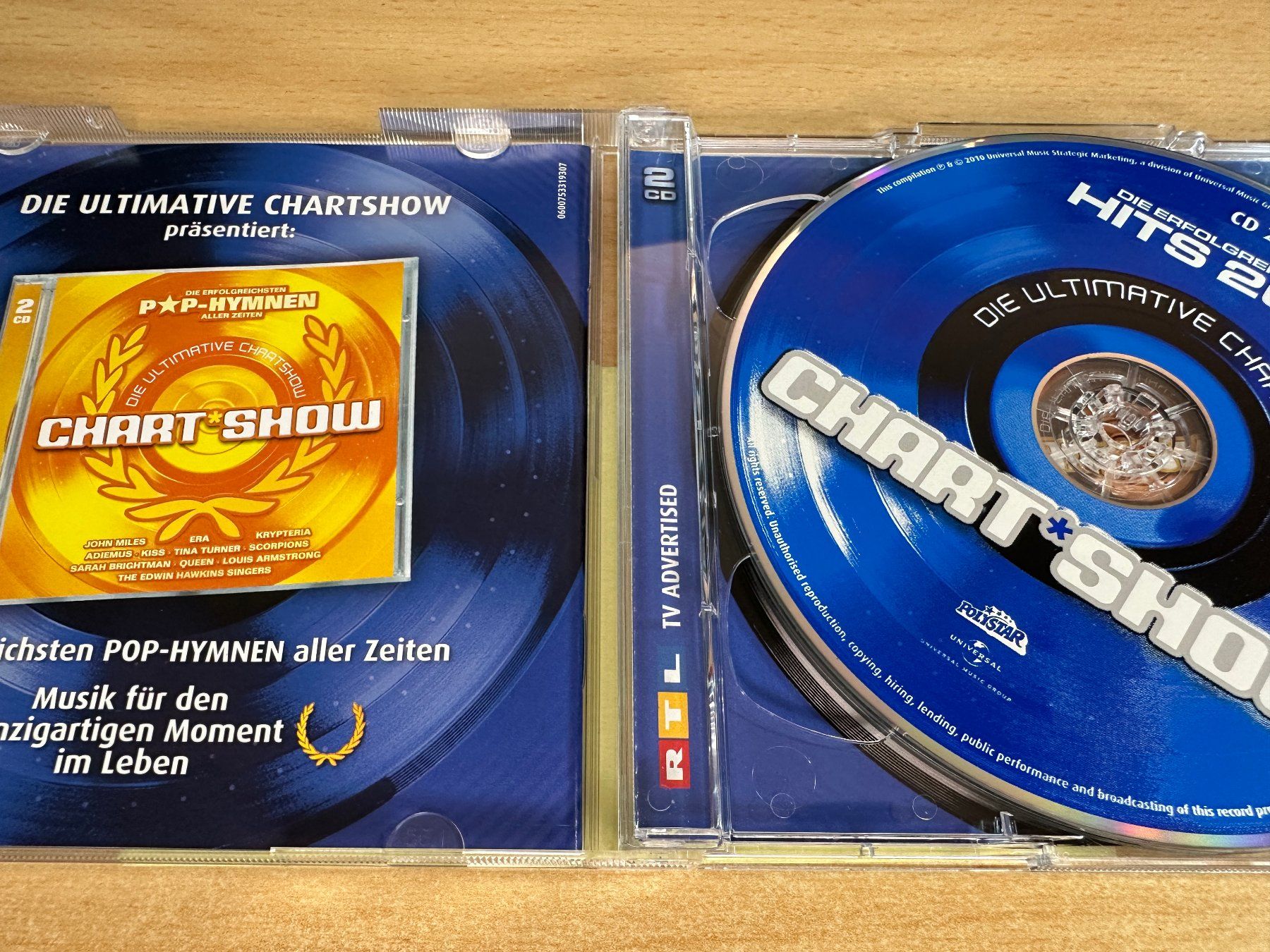 CD: Die Ultimative Chart Show - Die Erfolgreichsten Hits 2010 – Usato da Rikon im Tösstal venduto da Alpenmutz 2