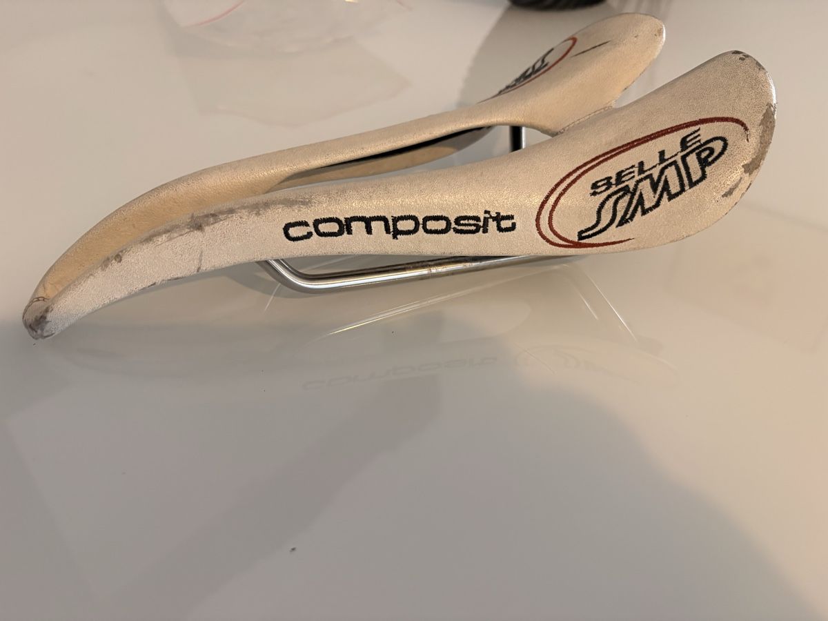 Pezzi di ricambio: Selle SMP Composit White – Usato da Giubiasco venduto da bulag 2