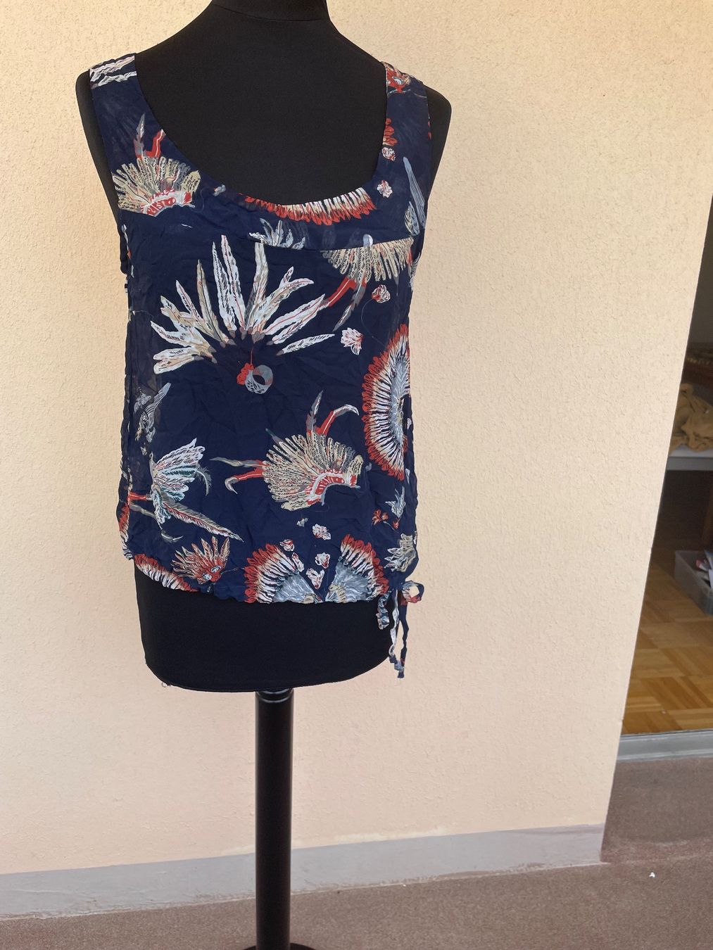 Nile Top: Joli Top Nile, taille S – Usato da Vevey venduto da chr_5pvx