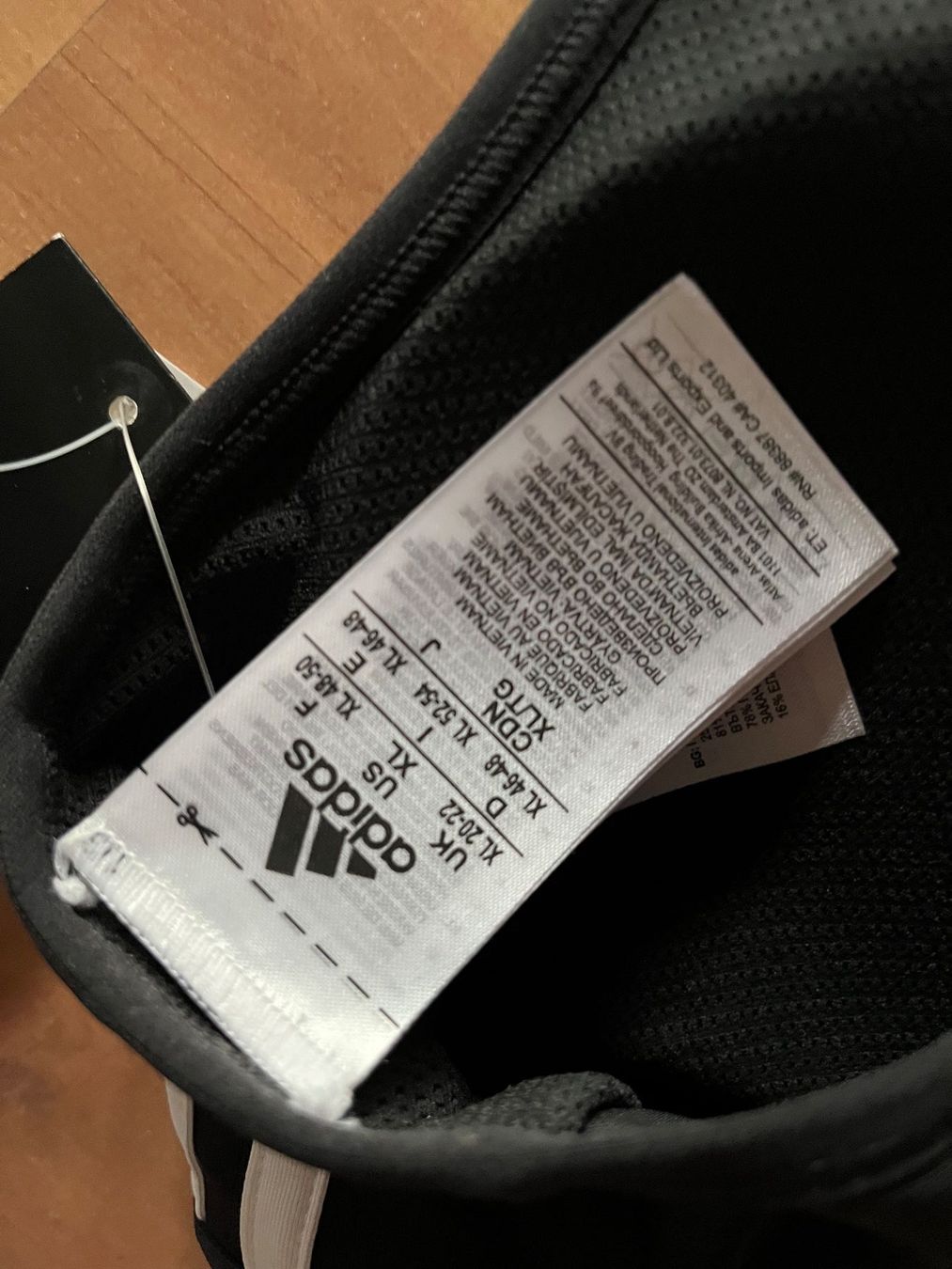 Adidas Altra biancheria intima: ADIDAS Sport BH, light support, schwarz, Gr.XL – Nuovo e nell'imballaggio originale da Adliswil venduto da vette56 7