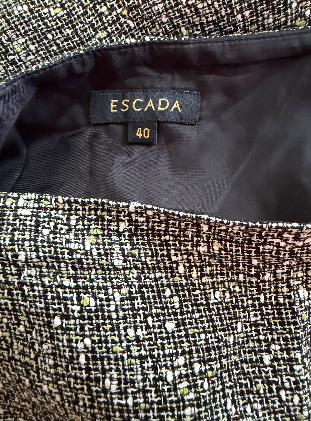 Escada Gonne: Escada Rock Gr.40 ***NEU*** – Nuovo (secondo la descrizione) da Unterägeri venduto da Jutka_04 4