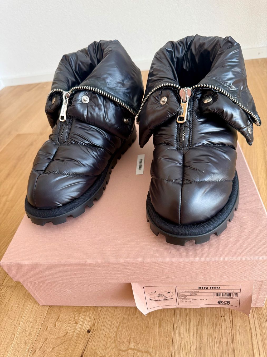 Miu Miu Damenschuhe: Miu Miu Boots NEU – Neu und originalverpackt aus Frümsen von sil_67sn 4