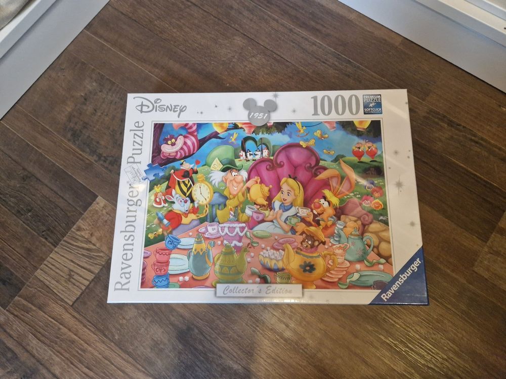 RAVENSBURGER Puzzle "Alice in Wonderland" 1000 pièces Kaufen auf