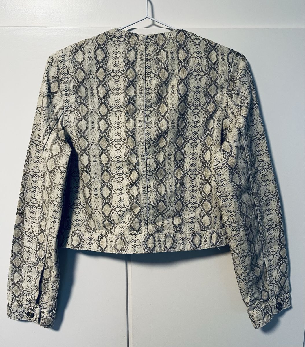 Zara Jacken: Jeansjacke in animal Print – Gebraucht aus Oberrieden von naanuu 2