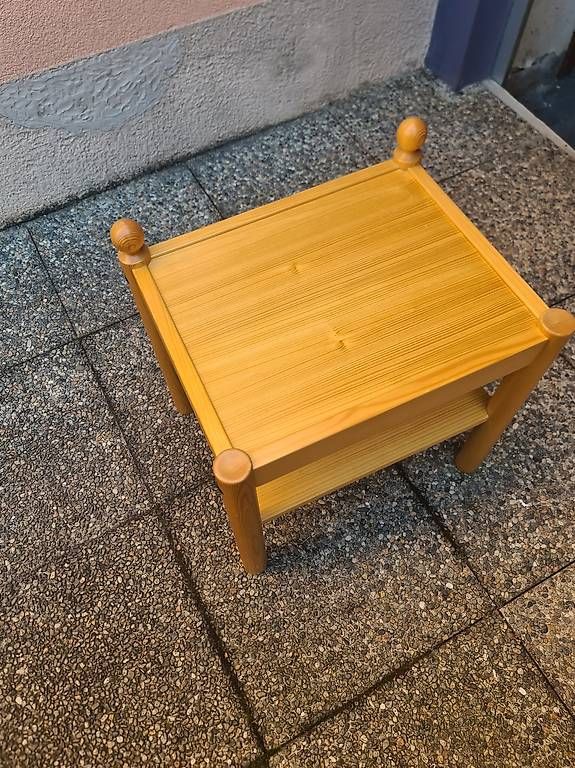 Comodini: Comodini/tavolini – Usato da Lumino venduto da ghi_x8jl 2