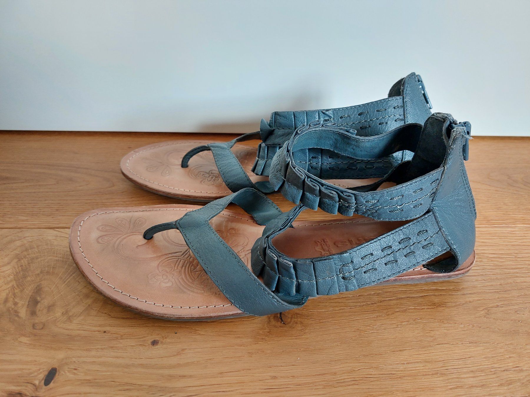 Tamaris Damenschuhe: Echt Leder Sandalen Tamaris, Gr. 40 – Gebraucht aus Titterten von fra_v27g 2