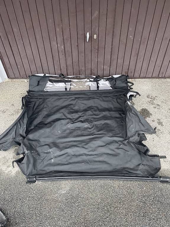 Jeep Tutti pezzi di ricambio auto: Softtop verdeck jeep wrangler jk – Usato da Landquart venduto da ChristianD02 1