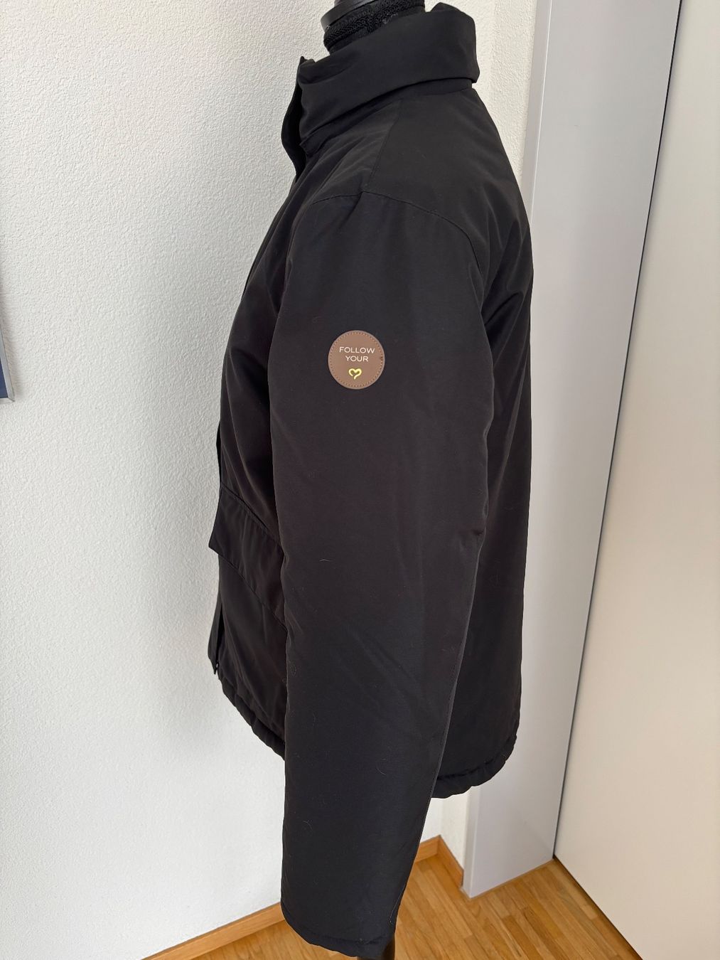 Giacche: Schwarze Winterjacke, Grösse 36 – Usato da Zürich venduto da GGMZ 1