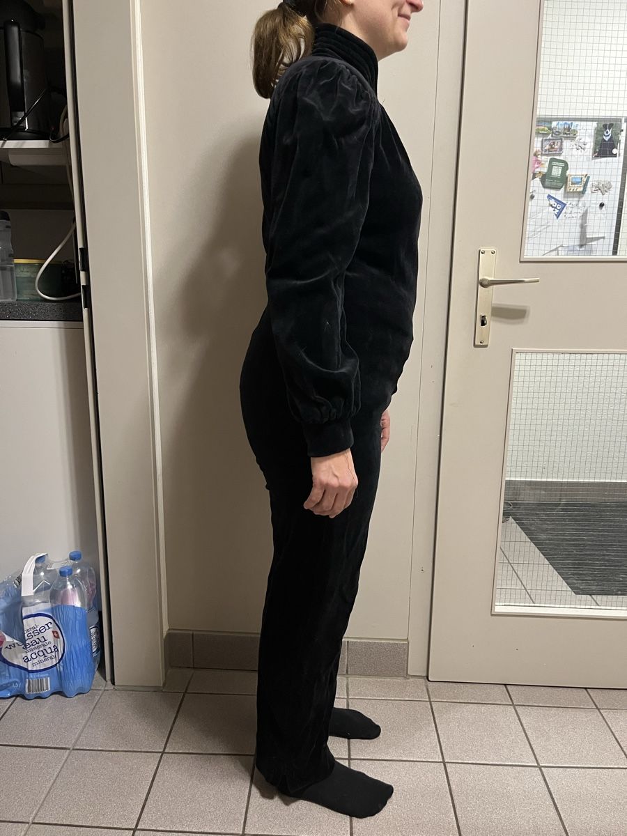 Tute: Schöner schwarzer Jump grösse 38 – Usato da Weiningen ZH venduto da and_6tm5 2