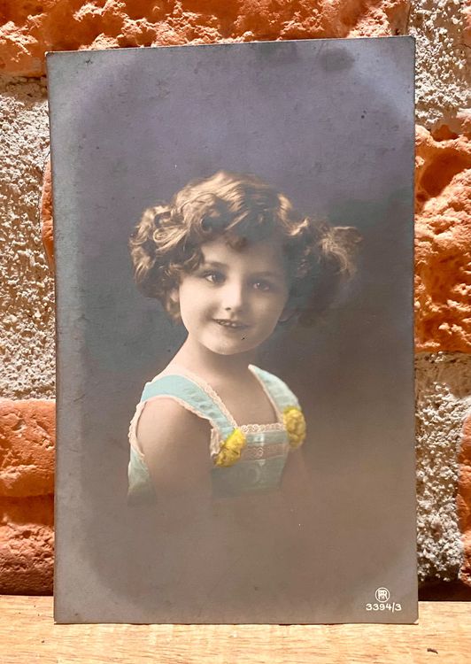 Antike Foto AK Kind - Mädchen - Porträt aus England | Acheter sur Ricardo
