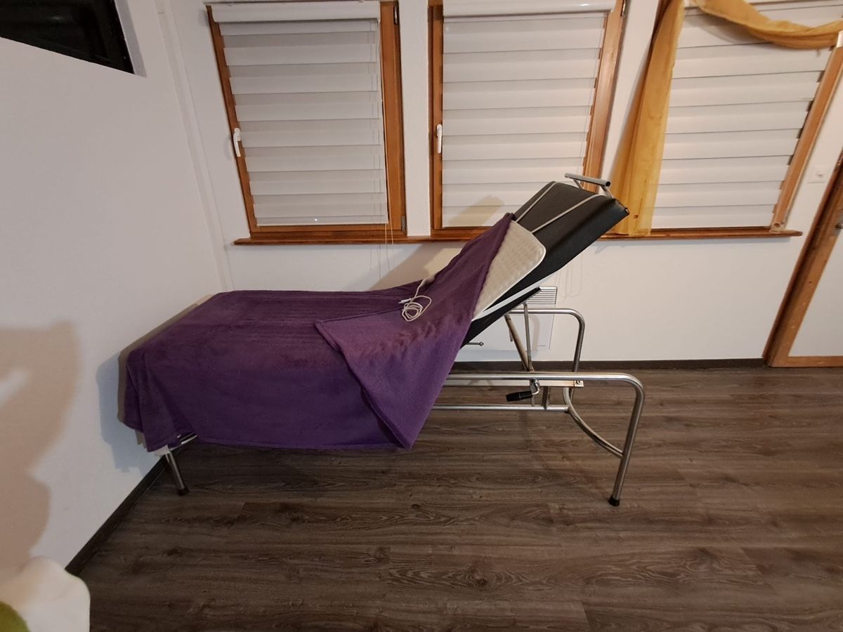 Lettini & sedie per cosmetici: Table de massage – Nuovo (secondo la descrizione) da Noville venduto da Berlusconi55 3