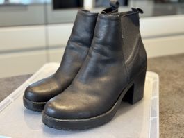 Bench Boots Stiefeletten Schwarz Gr. 41 Top Zustand