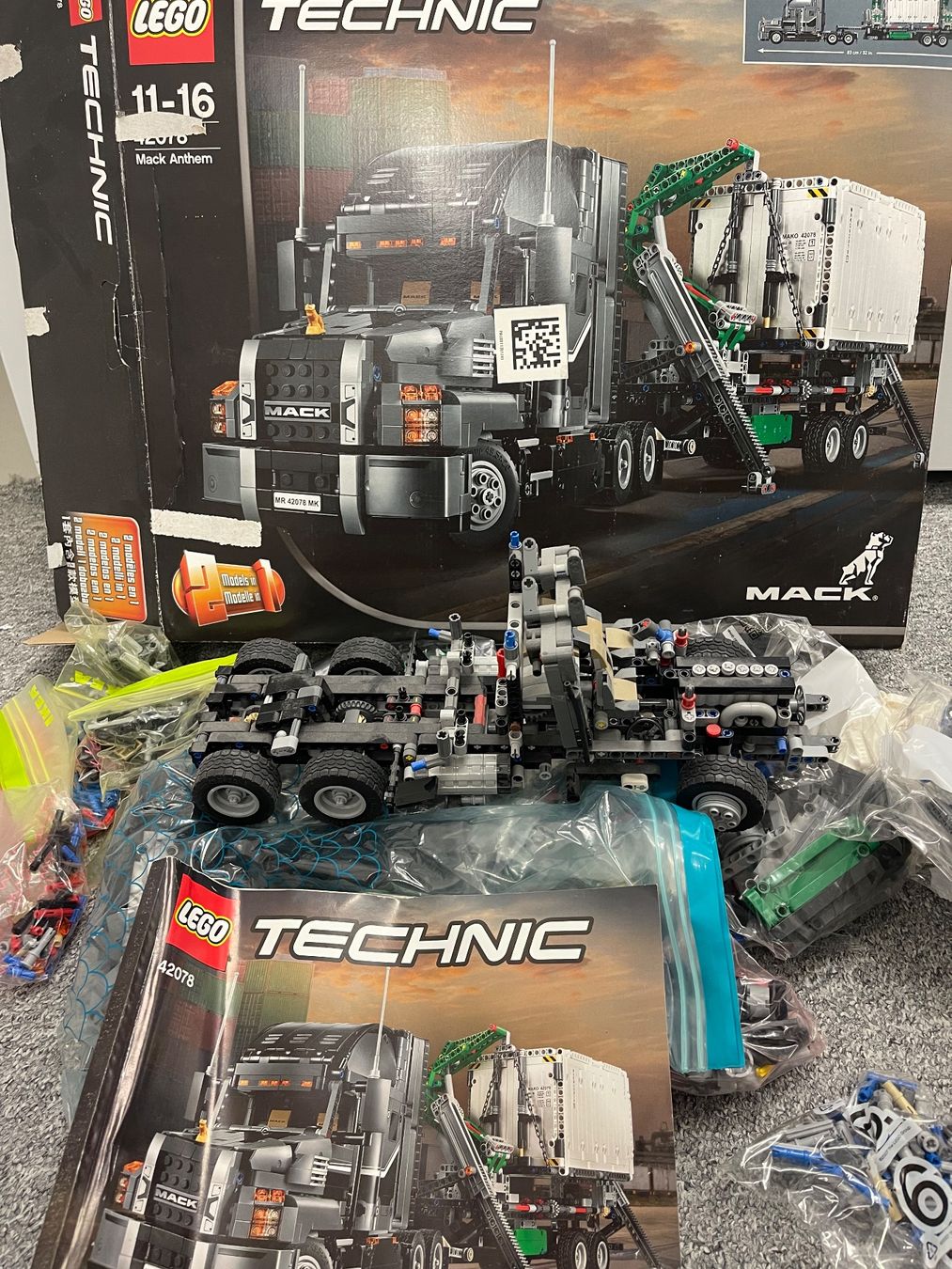 Technics Baukästen: LEGO Technic Mack – Gebraucht aus Oberkulm von Moonsrock