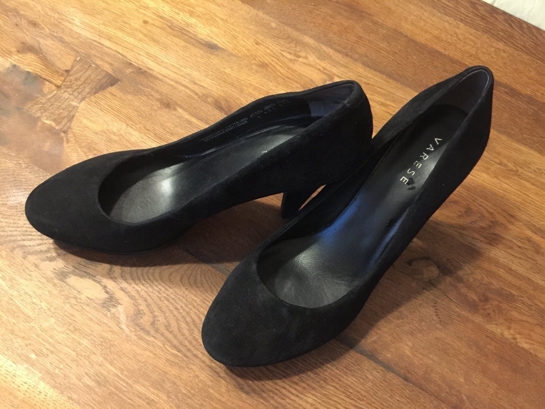 Scarpe da donna: tolle Echtleder-Plateaupumps, schwarz – Nuovo (secondo la descrizione) da Luzern venduto da Buetzel19