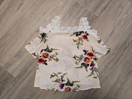 Off shoulder Top Gr. M