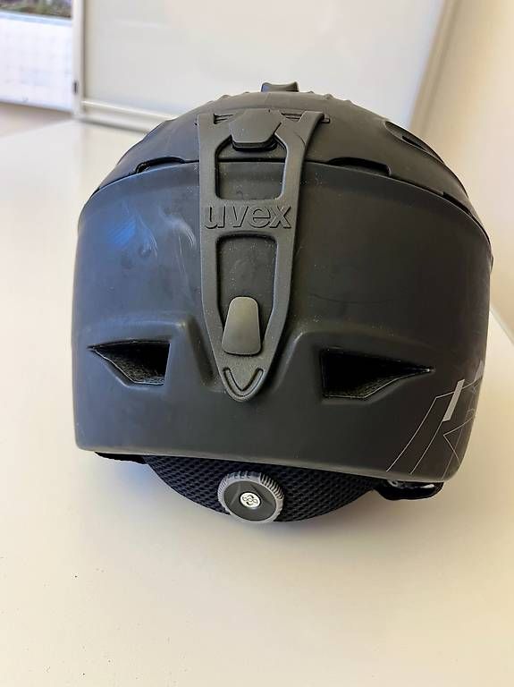 Uvex Helme: Skihelm, wenig getragen, Marke UVEX – Gebraucht aus Härkingen von Tina4616 1