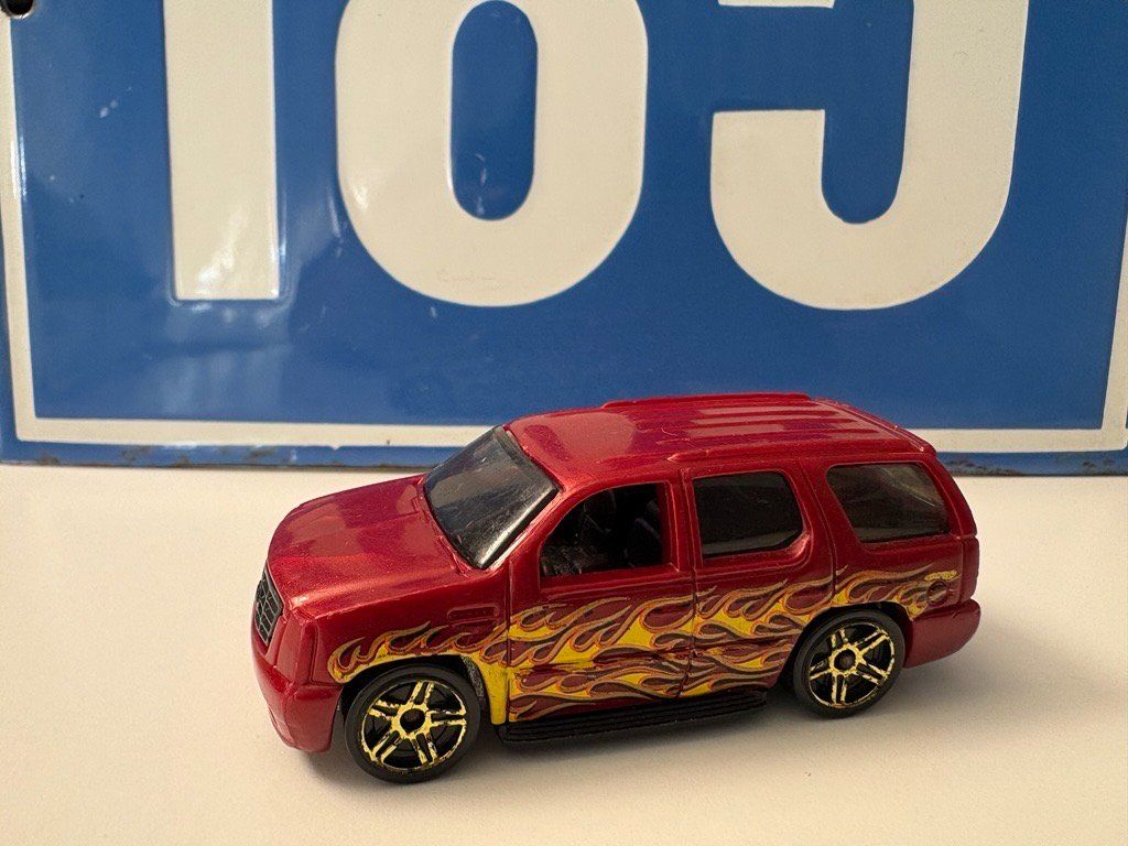 Hot Wheels Giocattoli: Mattel "Hot Wheels" Cadillac Escalade – Usato da Cham venduto da roman0879