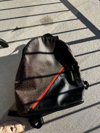 Guess Rucksack, schwarz-braun