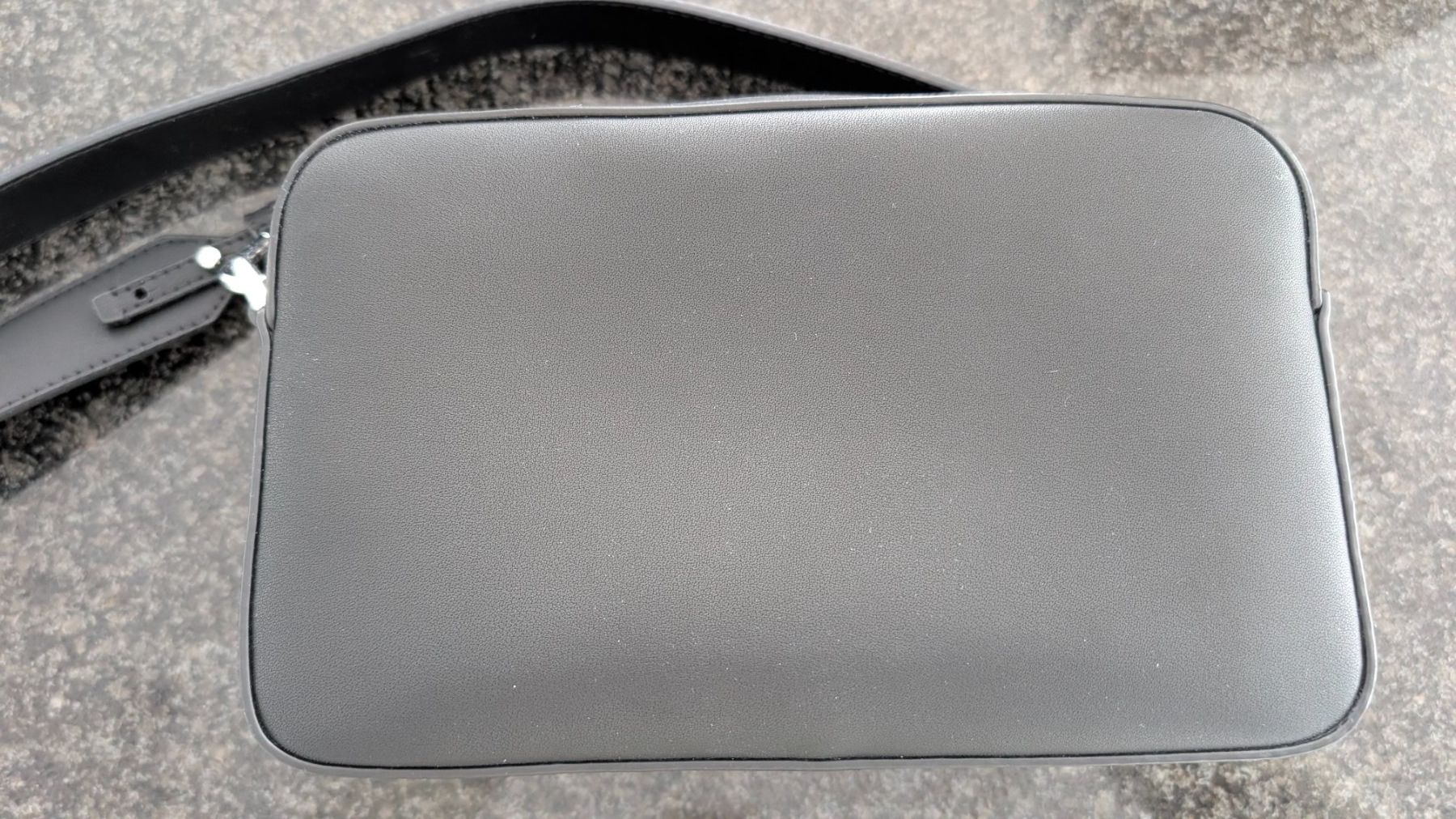 Calvin Klein Borse da donna: Calvin Klein Handtasche – Usato da Zermatt venduto da pinky025 3