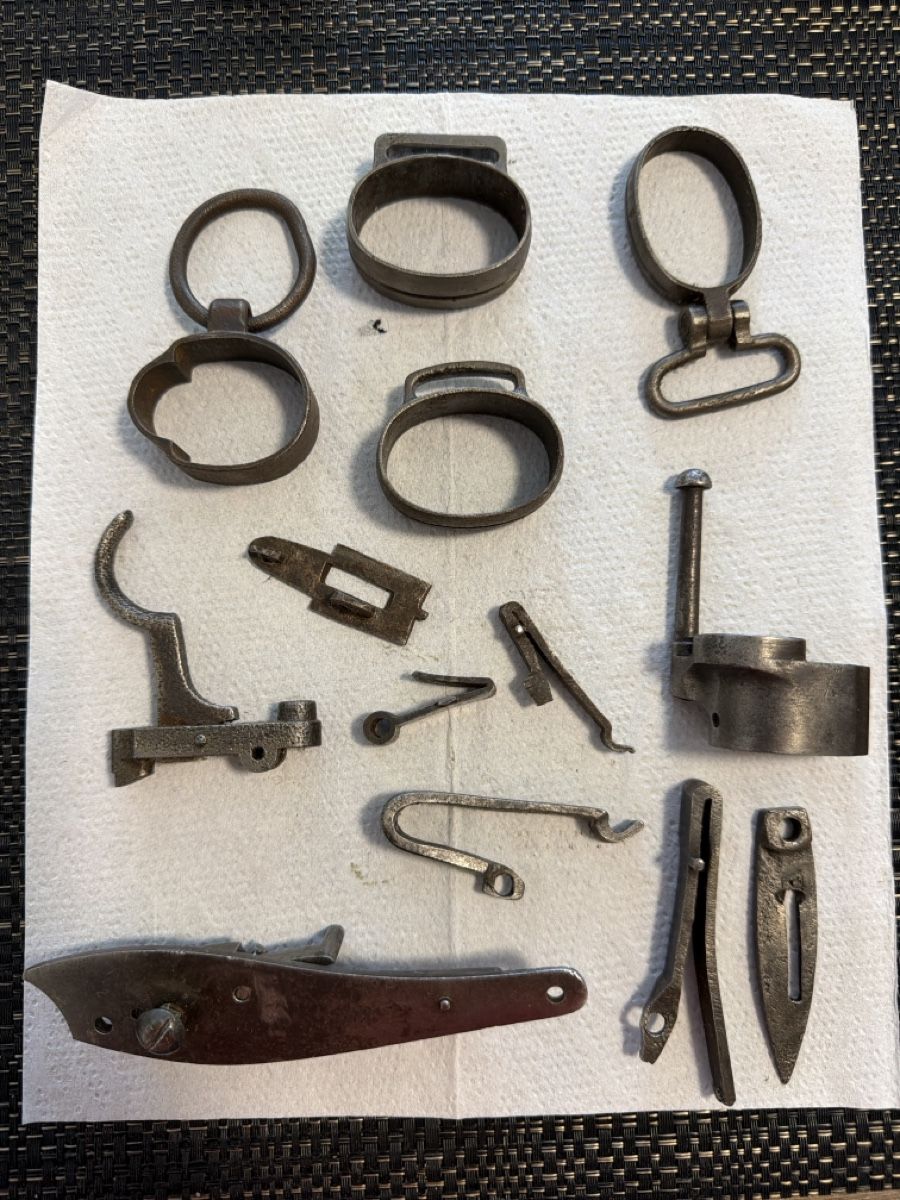 Armée suisse Uniformes: Karabiner  – D'occasion à Lausanne par Erion2015