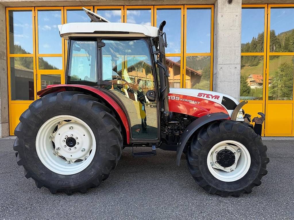 Steyr Trattori: Traktor Steyr 495 Kompakt – Usato da Flühli LU venduto da JeMa-Tech 1