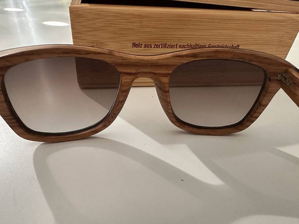 Occhiali & Lenti: Einstoffen Sonnenbrille CAT3 Herren  – Usato da Basel venduto da Emfie 1