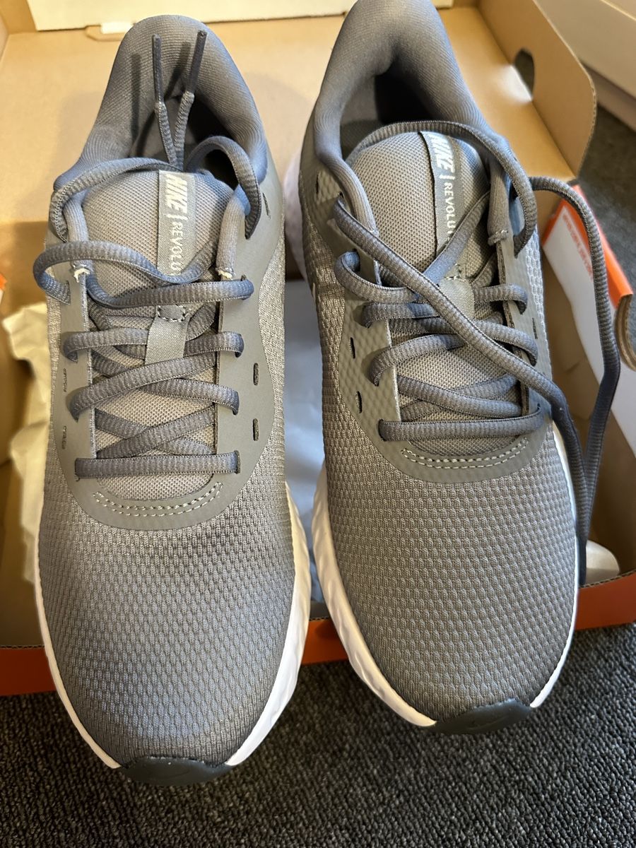 Nike Scarpe da uomo: Nike Revolution 5 unisex taille 40 gris – Nuovo e nell'imballaggio originale da Bulle venduto da LeMoleson 2