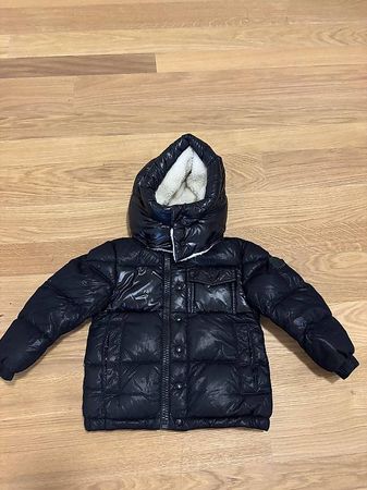 Neuwertige Kinder Moncler Winterjacke