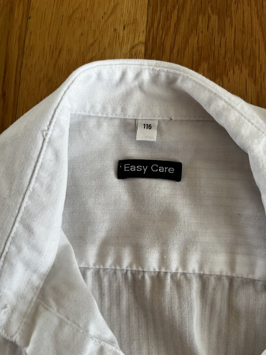 Camicie, T-shirt & Polo: Hemd Kurzarm weiss Gr. 116 – Usato da Chur venduto da cardem86 1