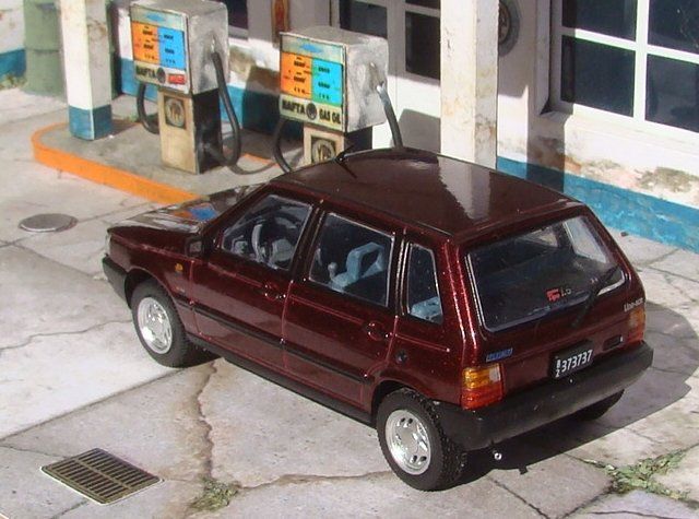 Fiat Uno II schwarz