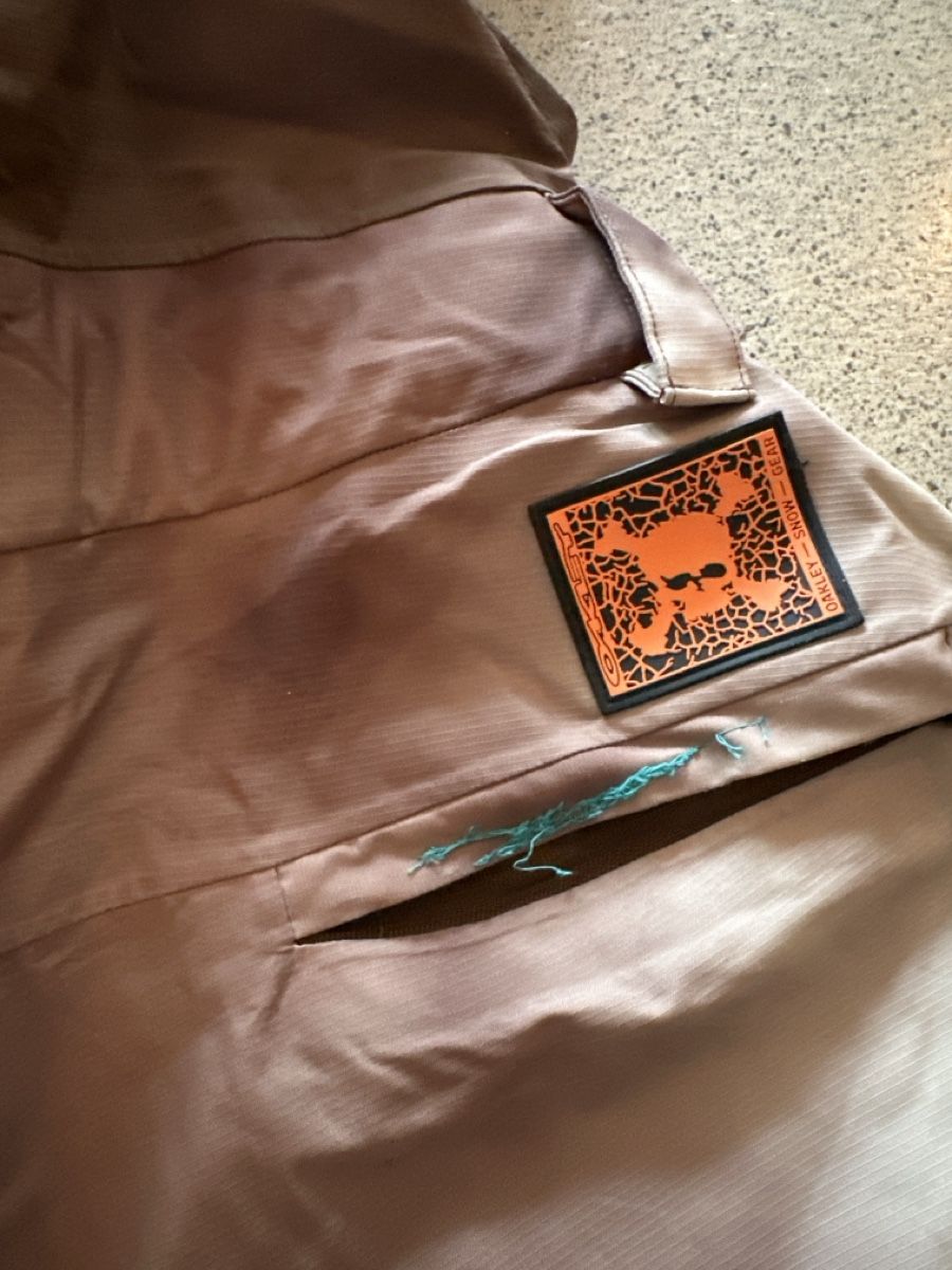 Oakley Pantalons: Oakley Snowboardlatzhose L – D'occasion à Biberstein par Anka01 7