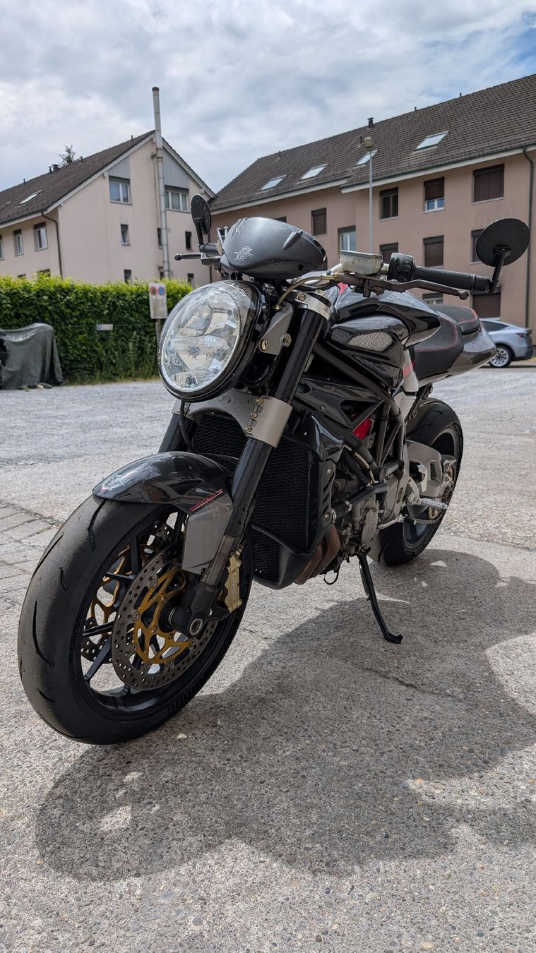 MV Agusta Route: mv agusta b4 brutale 910 r – D'occasion à oberembrach par hel_f97f
