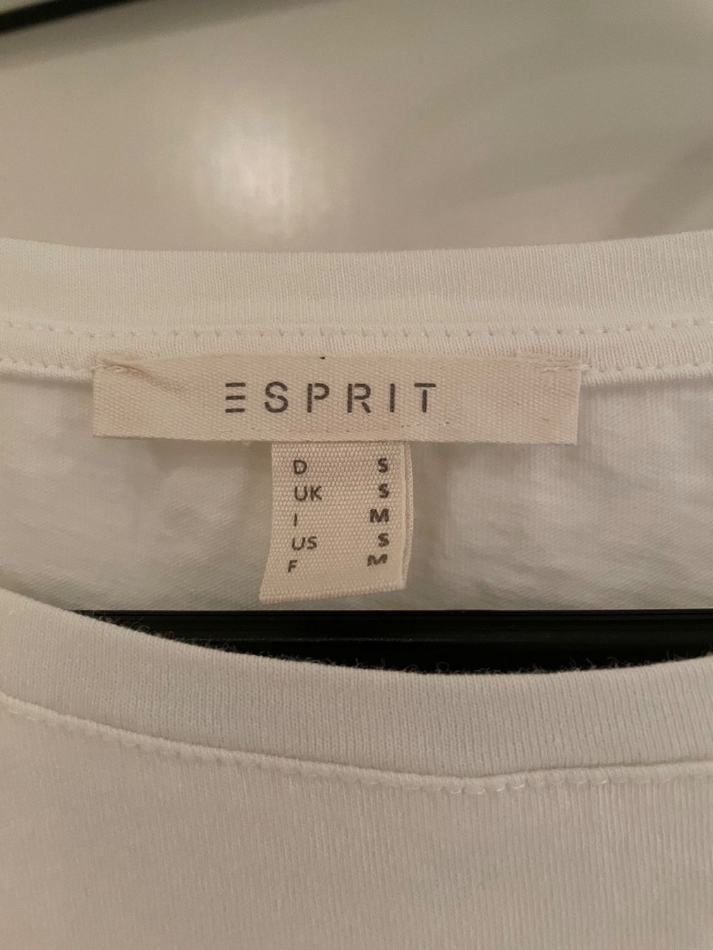 Esprit Camicette: Esprit, Stylisches Blusenshirt mit Spitzendeko, Grösse S – Usato da Niederweningen venduto da baghirac 2