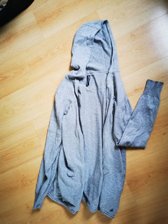 Grauer Hoodie von Colours Gr. M - perfekt für den Herbst!