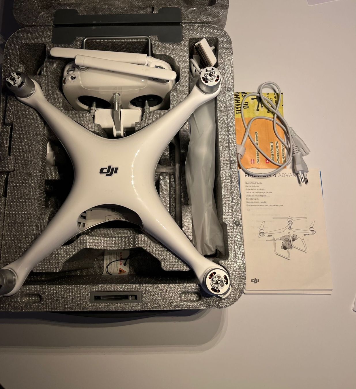 DJI Modellismo RC: DJI Phantom 4 Advanced – Usato da Zürich venduto da Lulaujon 3