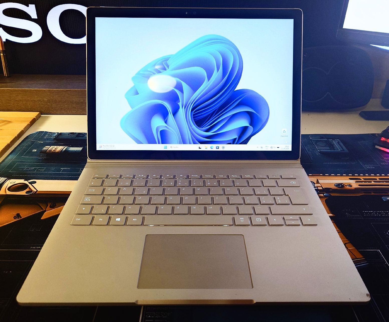 Microsoft Notebooks: Microsoft Surface Book | i5 | 8GB | 256GB SSD | Win 11 Pro  – Gebraucht aus Ennetmoos von Faders
