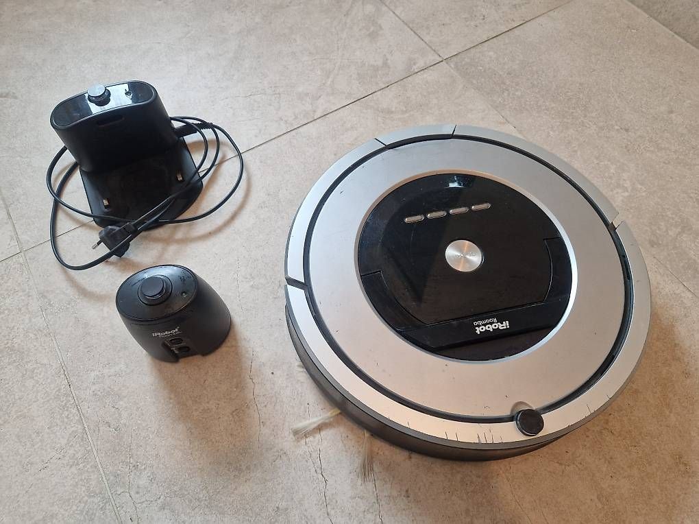 Aspirapolveri & Accessori: iRobot Roomba 886 – Usato da Grabs venduto da holjir 1