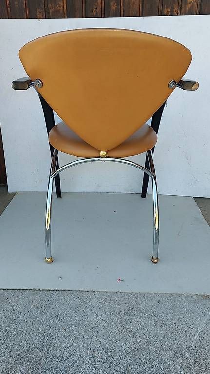 Stühle: 4 Stk. Designerstühle echt Leder – Gebraucht aus Oberkulm von Ferrio 2