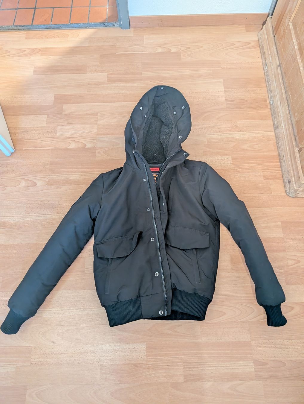 Superdry Jacken: Winterjacke warm – Gebraucht aus Chur von jen_n6bd 1