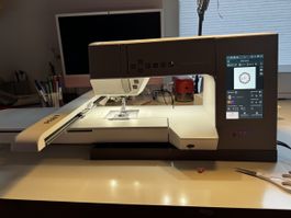 Näh- und Stickmaschine Pfaff creative elevate 680