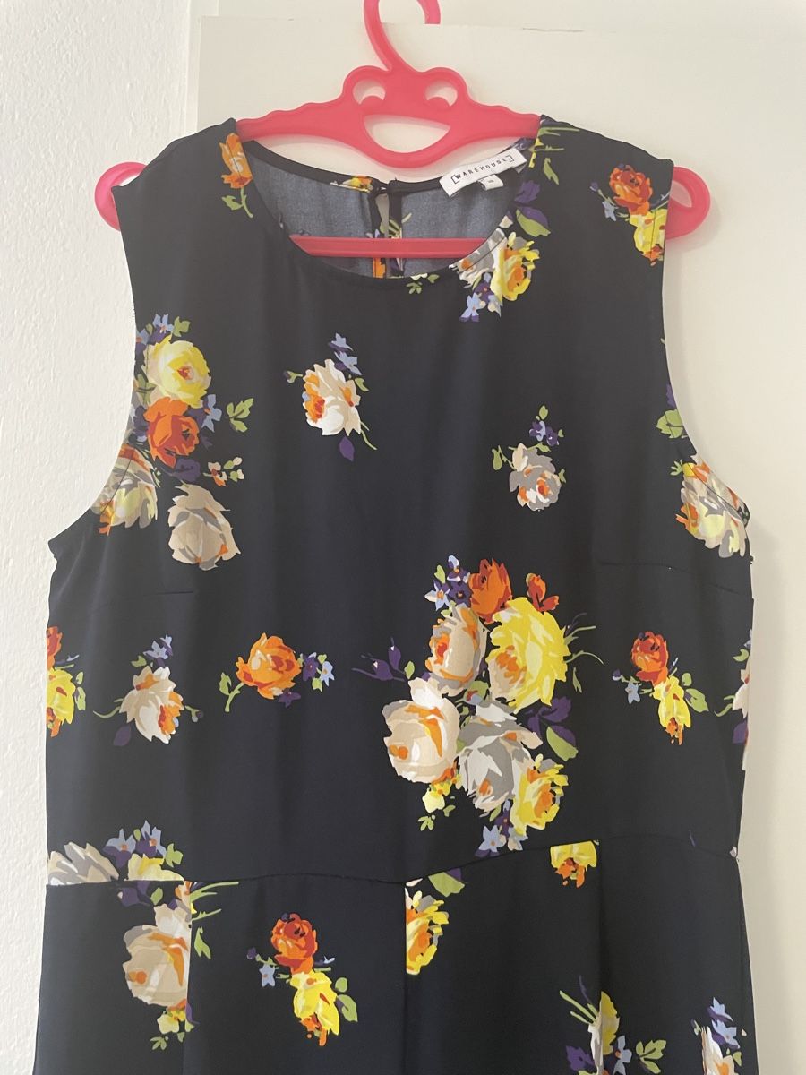 Tute: Jumpsuit Blumenmuster schwarz Grösse M – Usato da Biel/Bienne venduto da philong 2