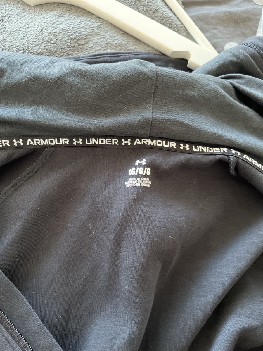 Under Armour Gilet & Giacche: Jaquette noire under armour – Usato da Mont-sur-Lausanne venduto da Pioutch 2