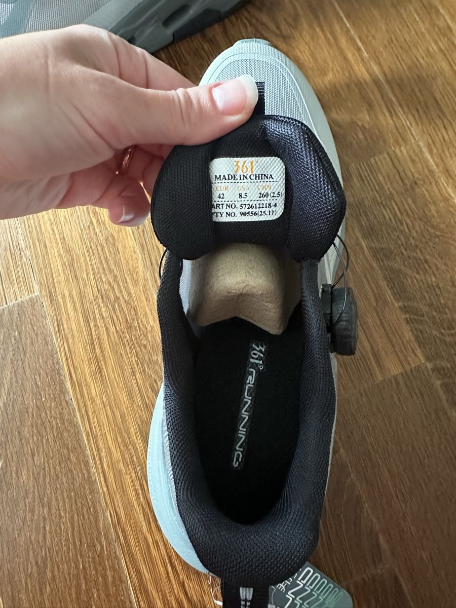 Scarpe da uomo: Laufschuhe Gr. 42 – Nuovo (secondo la descrizione) da Dietikon venduto da mike.thorton 2