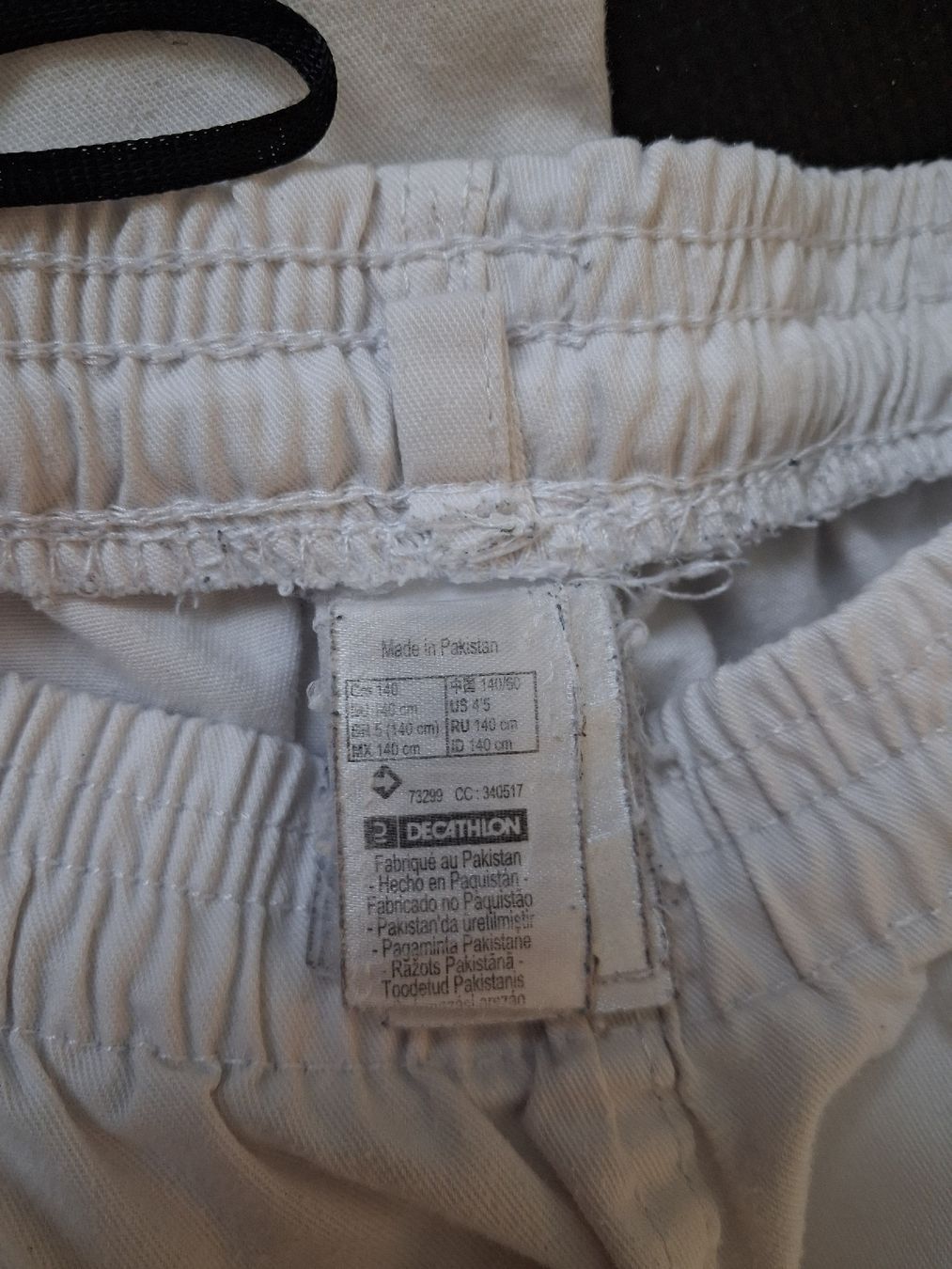 Decathlon Completi: Karateanzug, Grösse 140 von Decathlon – Usato da Weiach venduto da Musikmaengu 1
