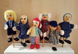 6 hölzerne "Fingerpuppen"