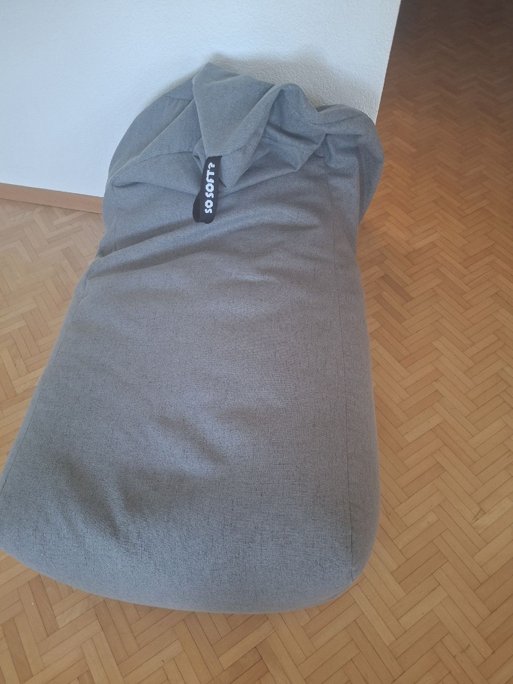 Cuscini: Sitzsack SO SOFT grau Sitzmoebel guter Zustand – Usato da Uitikon Waldegg venduto da MiniCooperS06