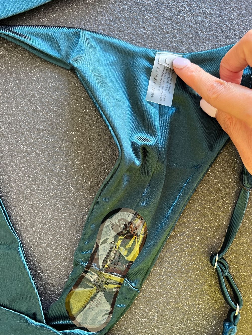 Costumi da bagno & Bikini: Body Engineers String Bikini - New! – Nuovo e nell'imballaggio originale da Cama venduto da UnleashdByAna 6