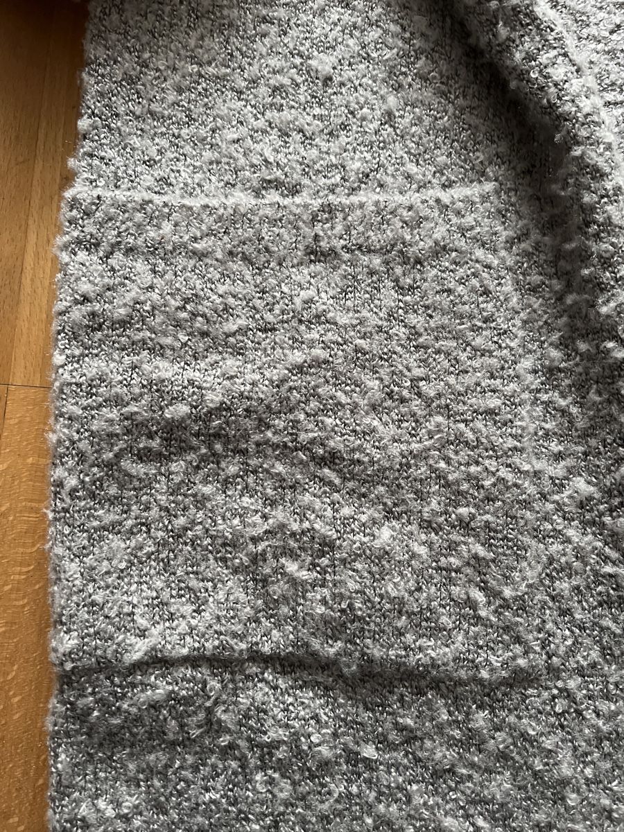 Jacken: Graue Strickjacke, Cardigan, Grösse M – Gebraucht aus Münsingen von est_s6vf 2